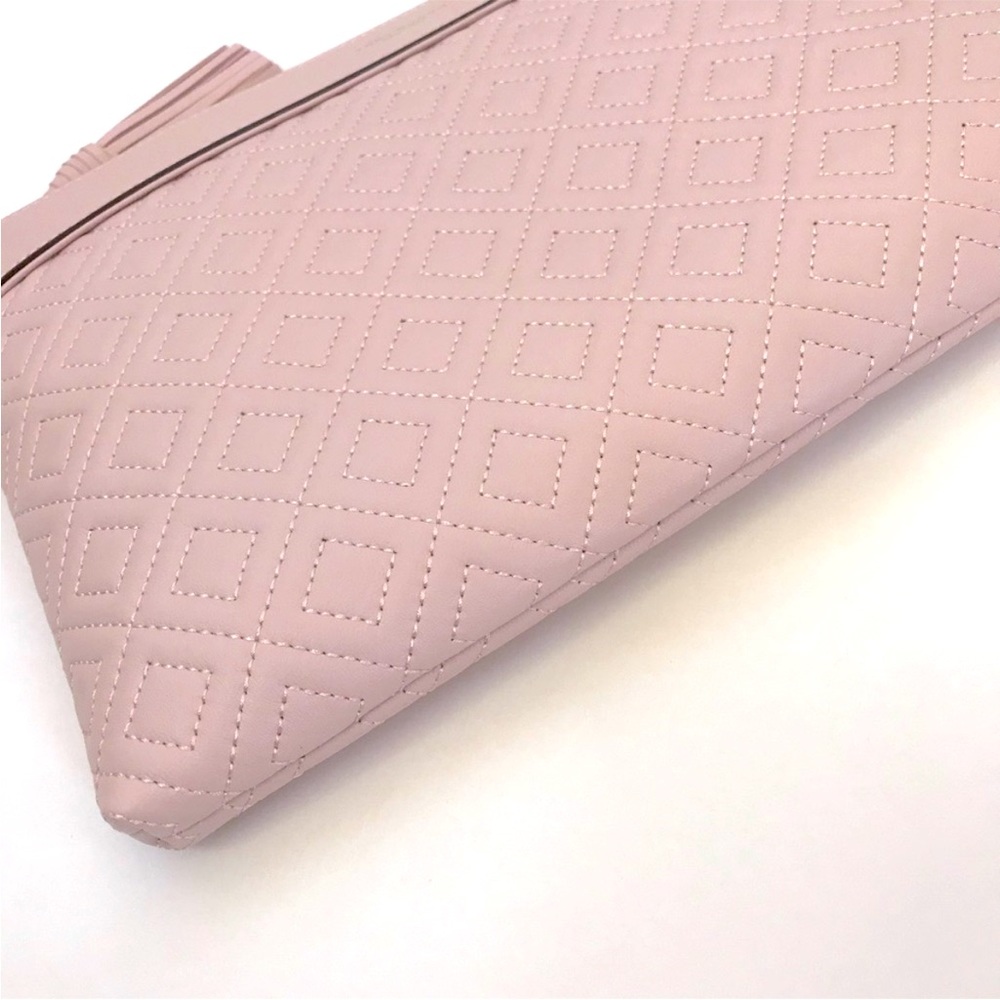 Tory Burch Fleming Medium Pouch in Shell Pink - Picture 4 of 10